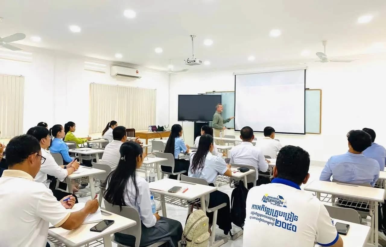 សិក្ខាសាលាស្តីពី «ការផ្សារភ្ជាប់រវាងការស្រាវជ្រាវអប់រំ និងសហគមន៍» – photo 4