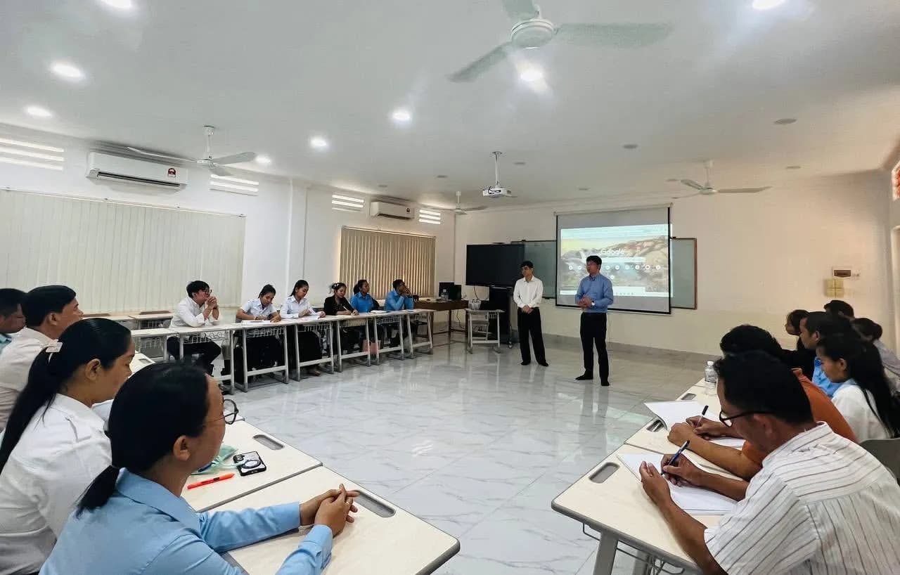 សិក្ខាសាលាស្តីពី «ការសរសេរនិងការបោះពុម្ពអត្ថបទស្រាវជ្រាវ» – photo 7